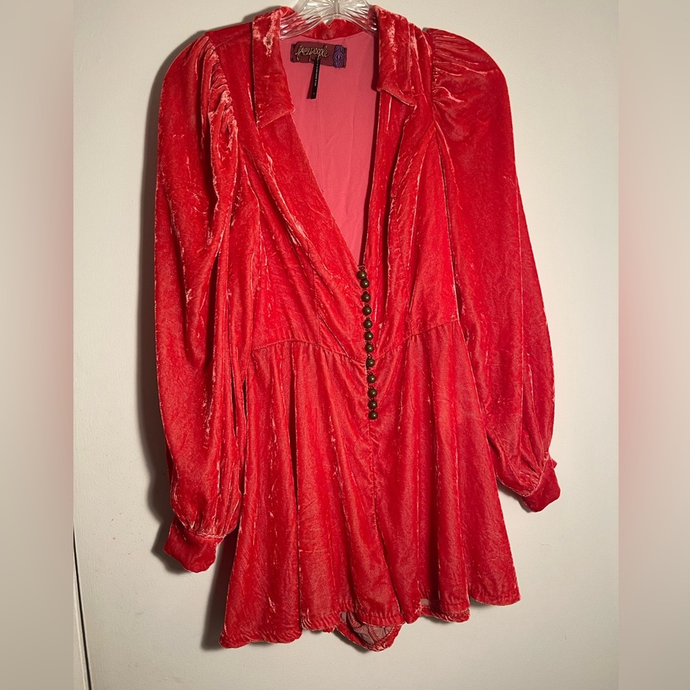 Free People - pre loved great condition crushed coral velvet romper